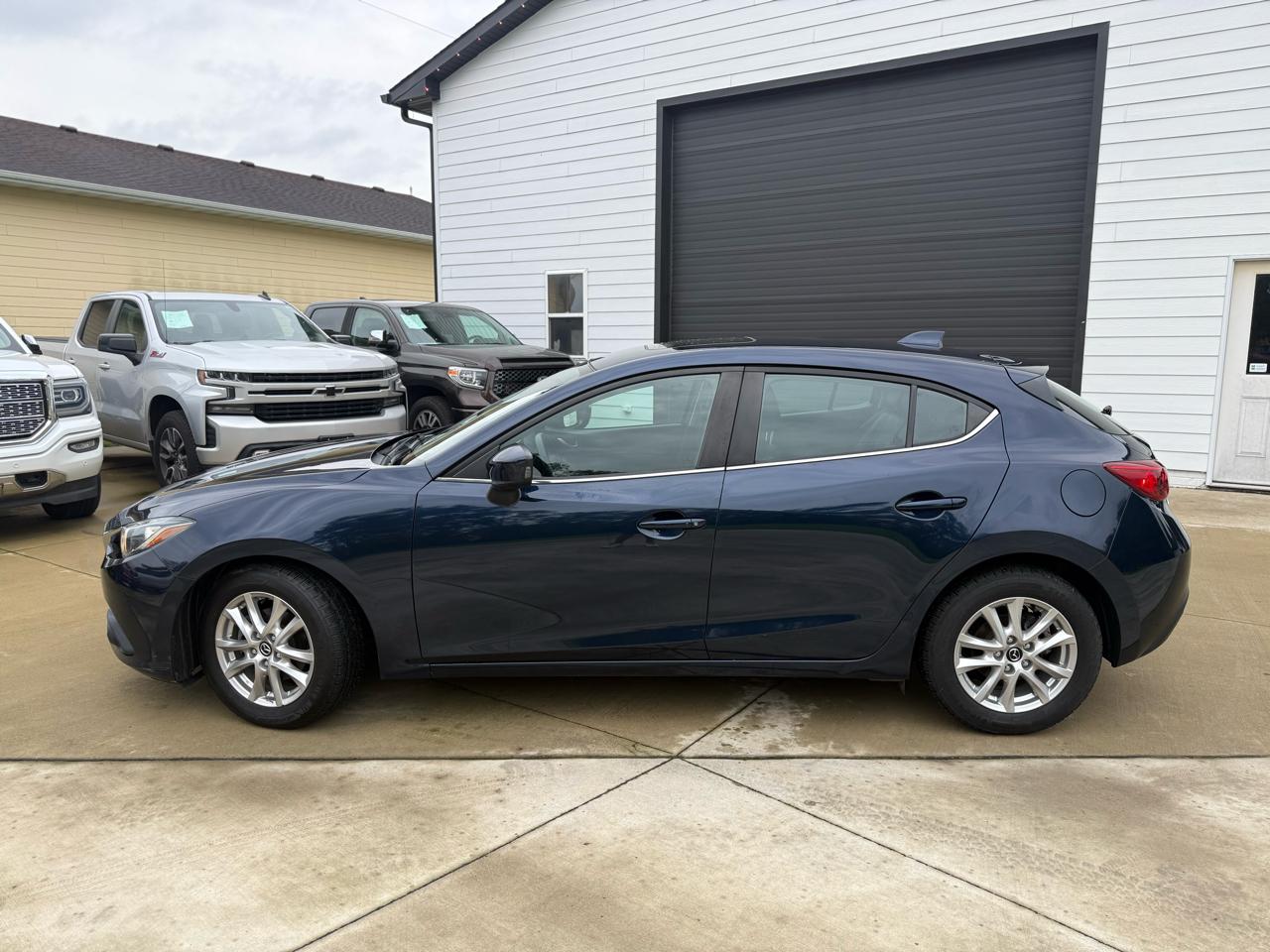 Mazda MAZDA3 i Grand Touring AT 5-Door 2015