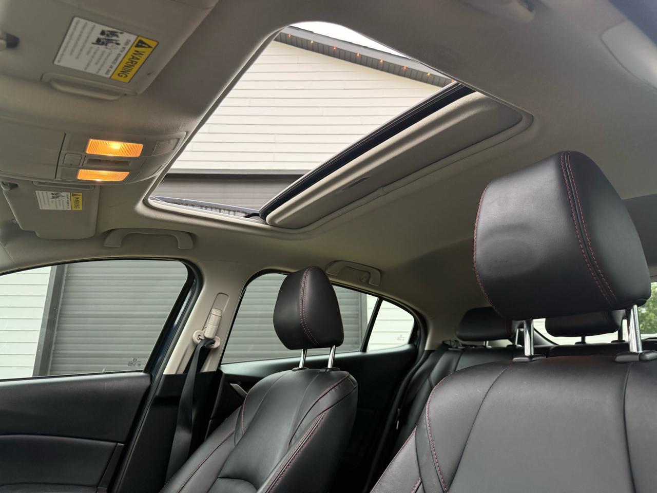 Mazda MAZDA3 i Grand Touring AT 5-Door 2015