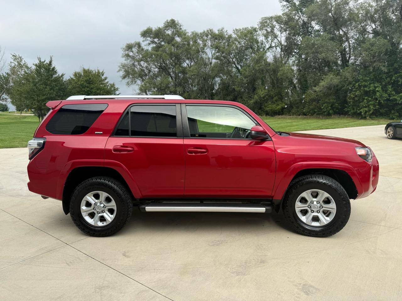 Toyota 4Runner SR5 4WD 2016