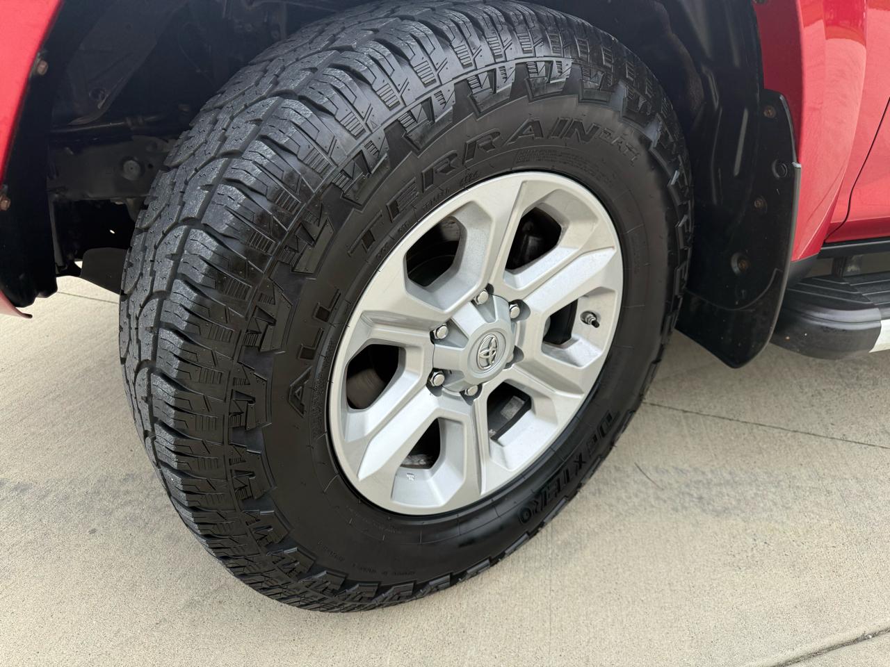 Toyota 4Runner SR5 4WD 2016