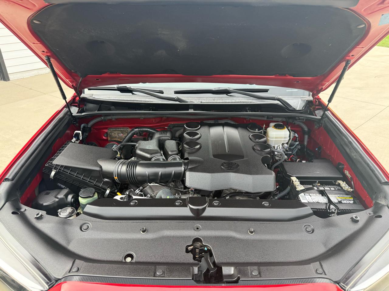 Toyota 4Runner SR5 4WD 2016