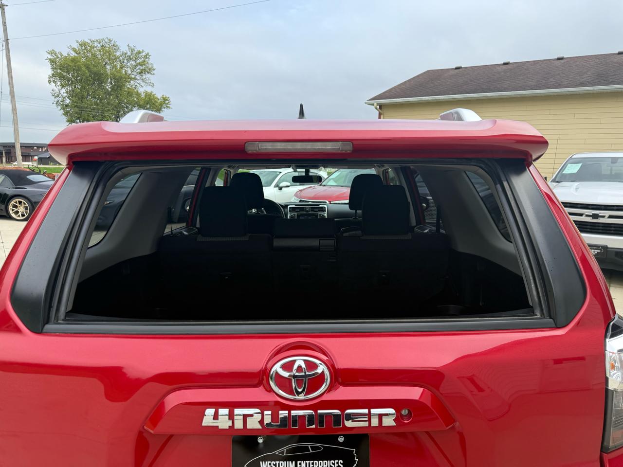 Toyota 4Runner SR5 4WD 2016