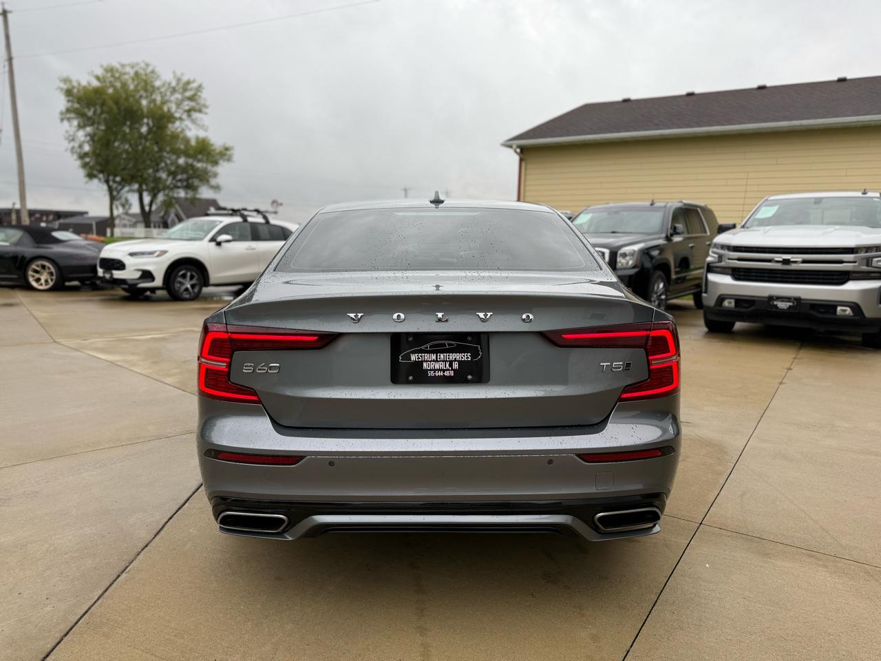 Volvo S60 T5 Momentum 2021