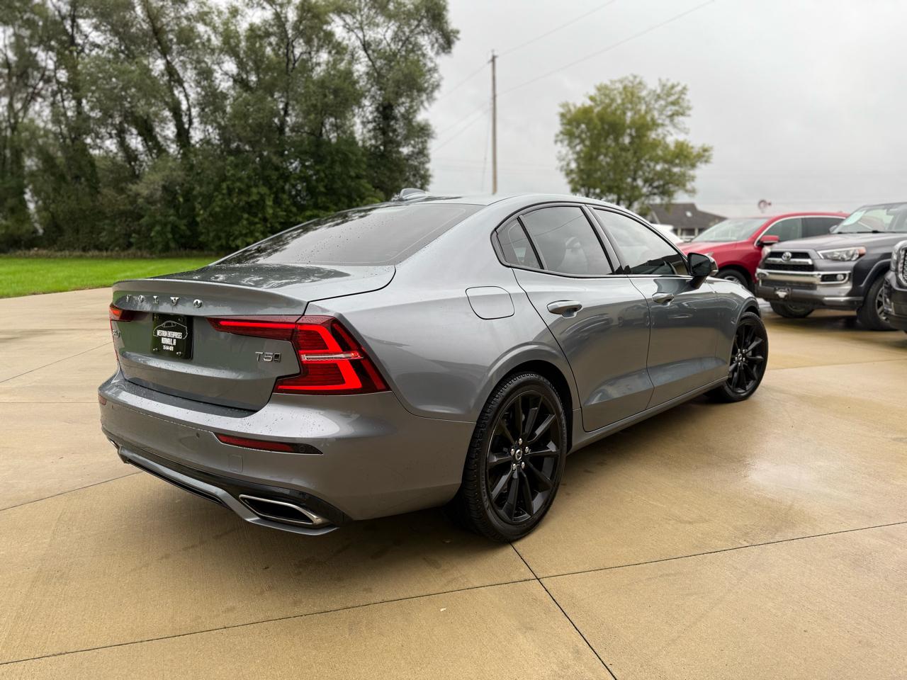 Volvo S60 T5 Momentum 2021