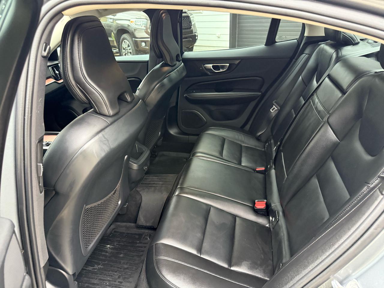 Volvo S60 T5 Momentum 2021