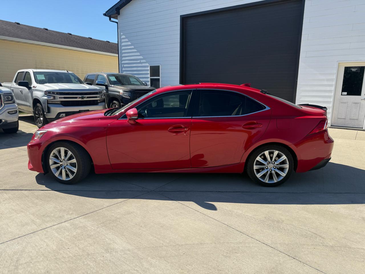 Lexus IS 300 AWD 2016