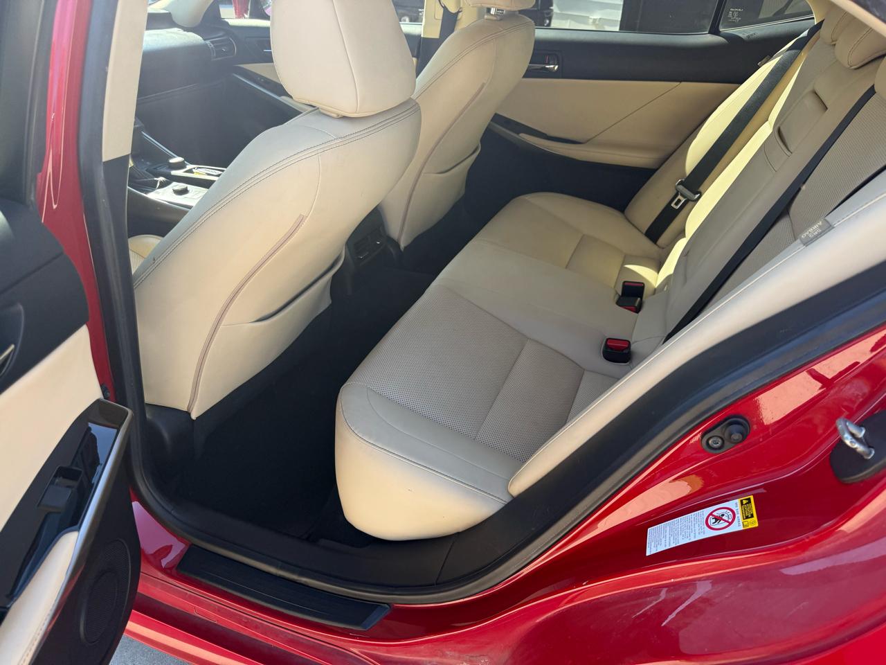 Lexus IS 300 AWD 2016