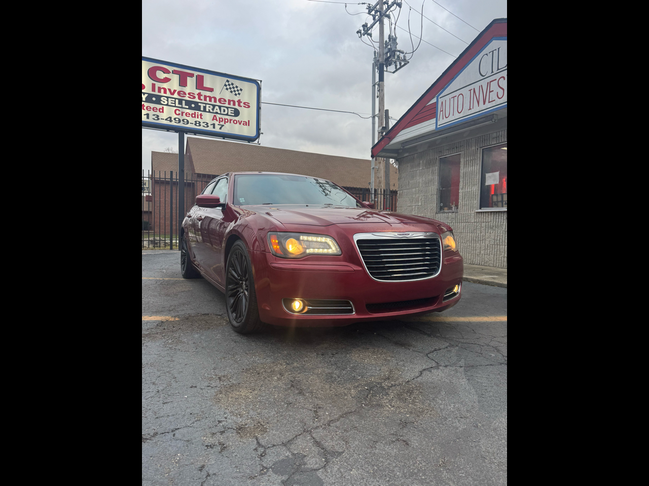 2013 Chrysler 300 S's photo
