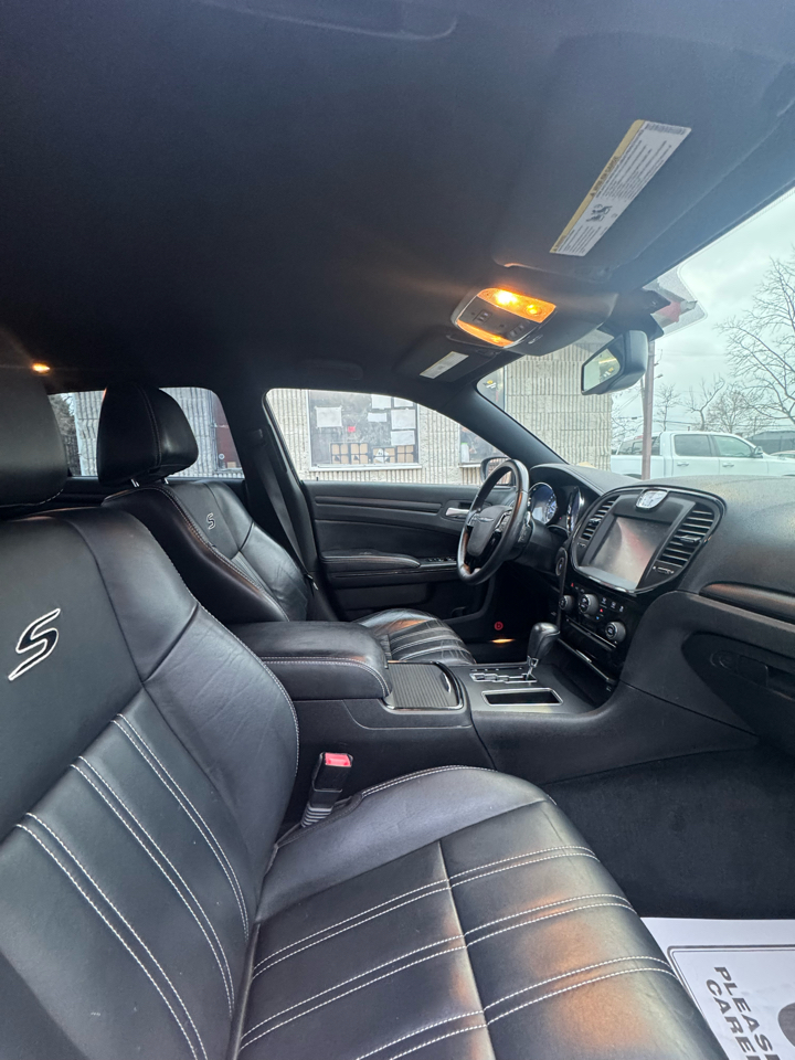 Chrysler 300 S RWD 2013