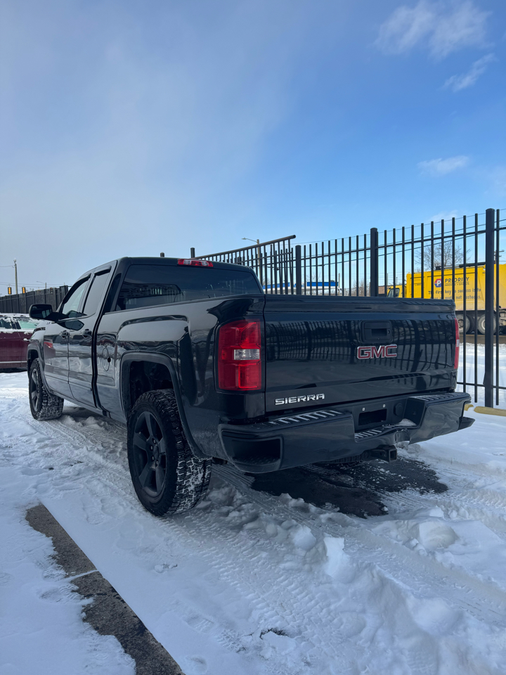 GMC Sierra 1500 Base Double Cab 4WD 2017