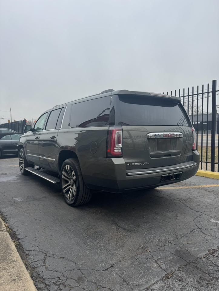 GMC Yukon XL Denali 4WD 2018