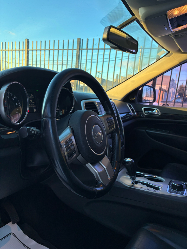 Jeep Grand Cherokee Laredo 4WD 2013