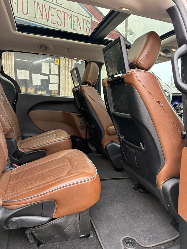 Chrysler Pacifica Limited 2017