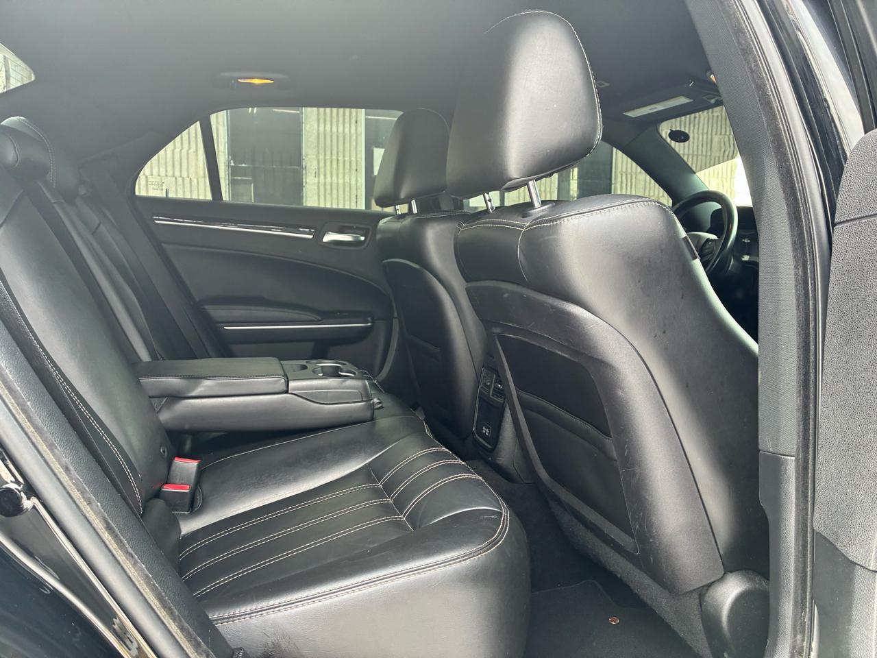 Chrysler 300 S V6 RWD 2019