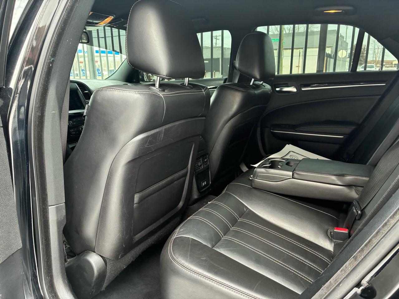 Chrysler 300 S V6 RWD 2019