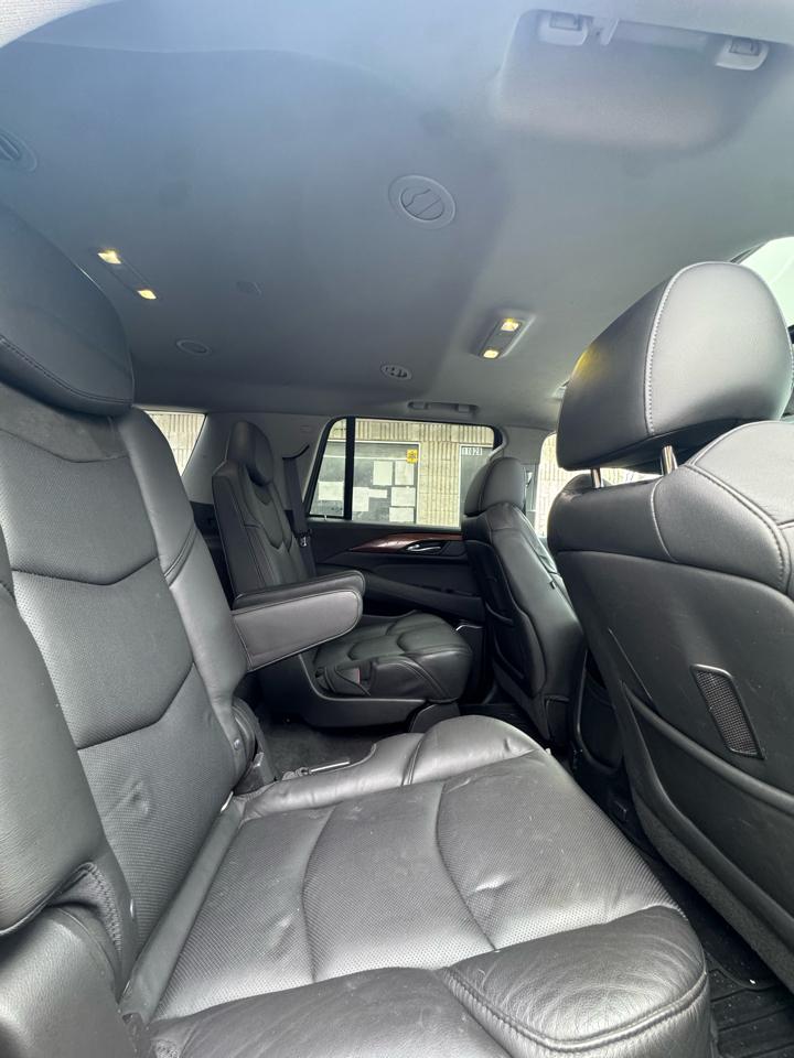 Cadillac Escalade Luxury 4WD 2017