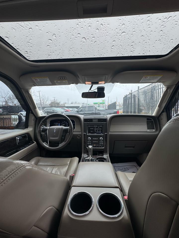 Lincoln Navigator 4WD 2015