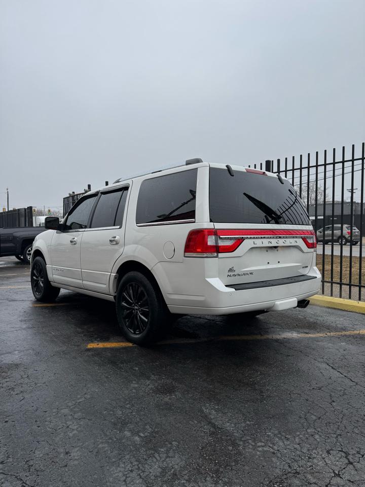 Lincoln Navigator 4WD 2015