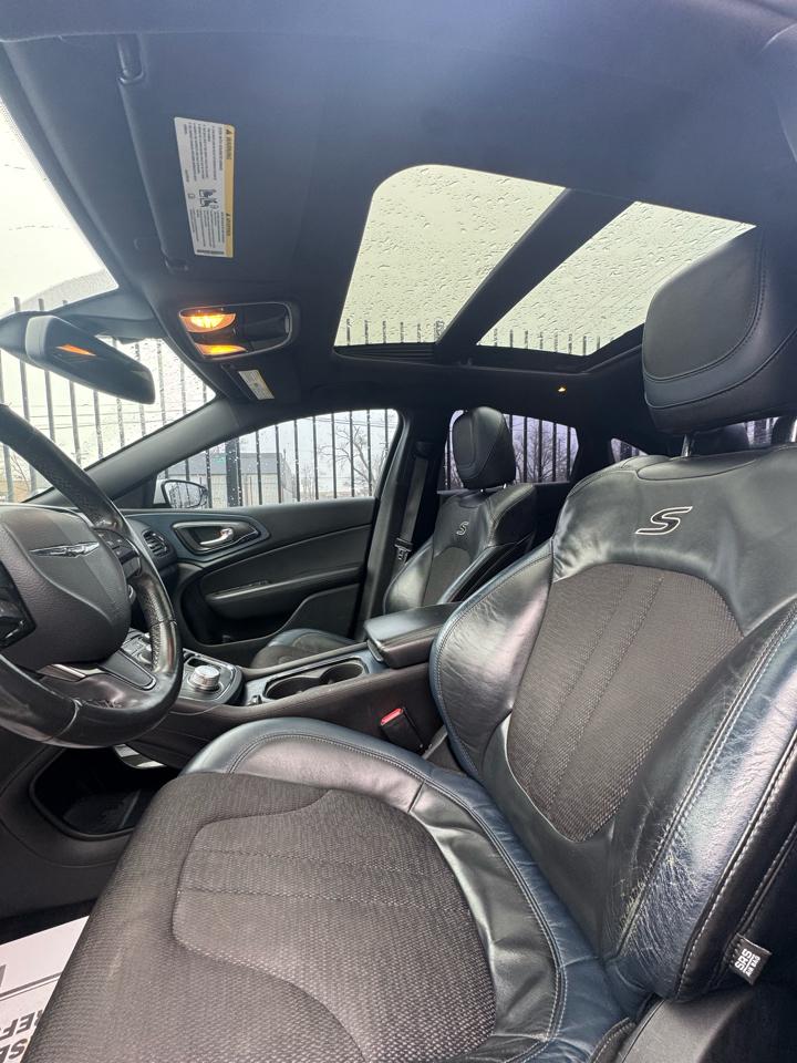 Chrysler 200 S AWD 2015