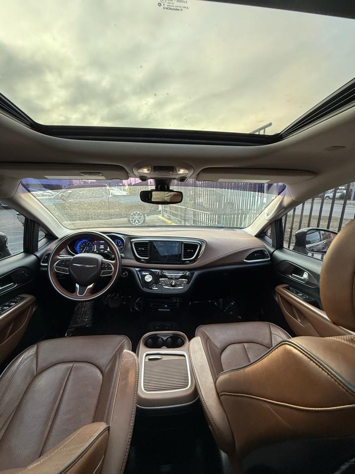 Chrysler Pacifica Limited 2017