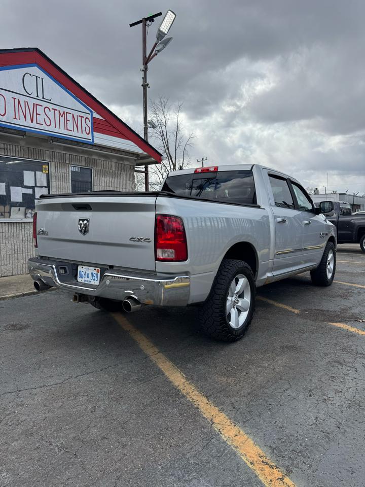 RAM 1500 SLT Crew Cab SWB 4WD 2014