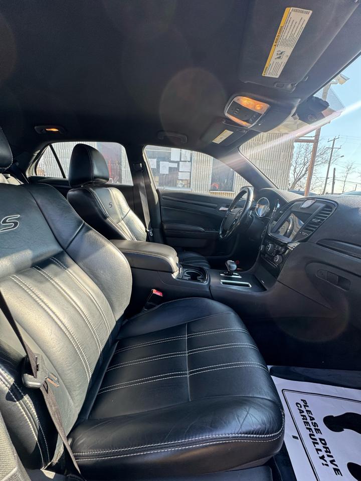 Chrysler 300 S V6 RWD 2014