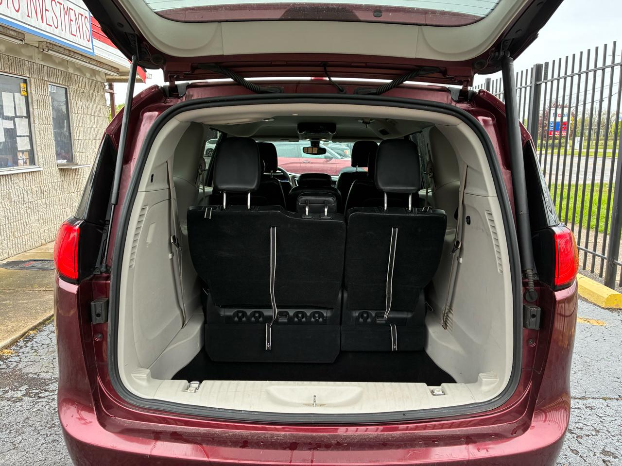 Chrysler Pacifica Touring-L 2017