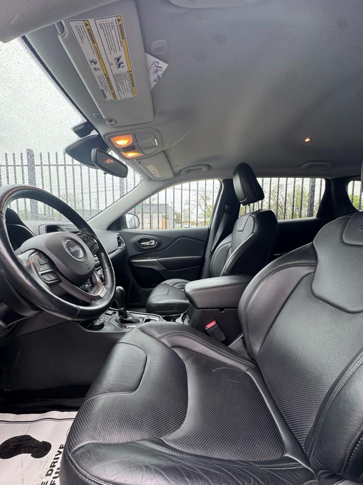 Jeep Cherokee Latitude Lux 4WD 2021