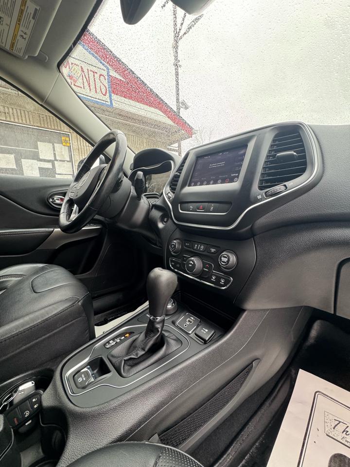 Jeep Cherokee Latitude Lux 4WD 2021