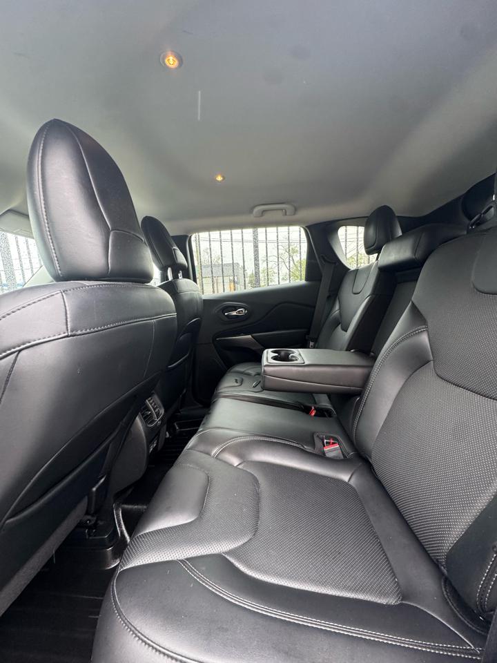 Jeep Cherokee Latitude Lux 4WD 2021