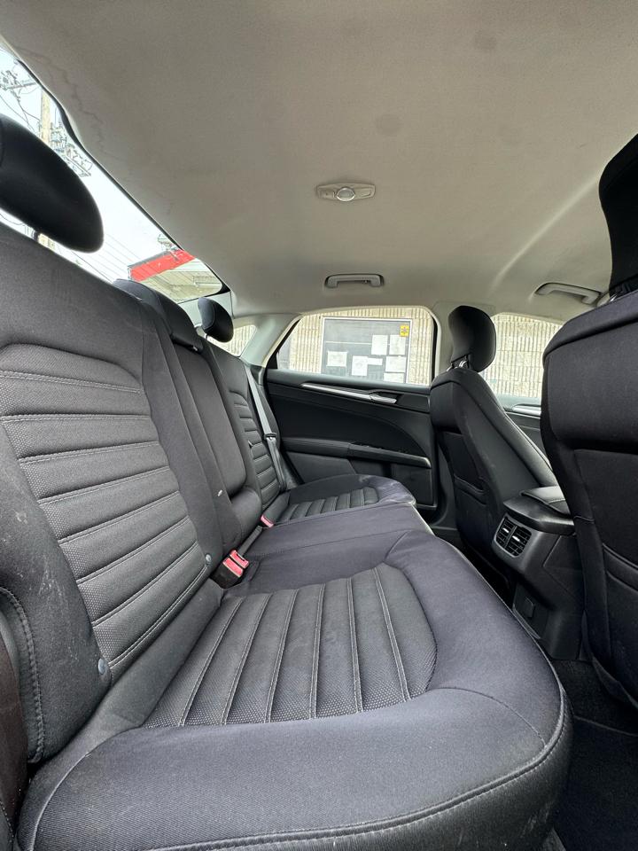 Ford Fusion SE 2013