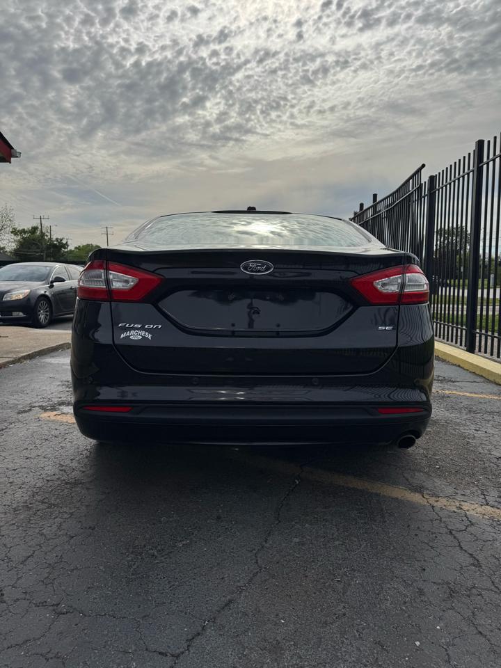 Ford Fusion SE 2013
