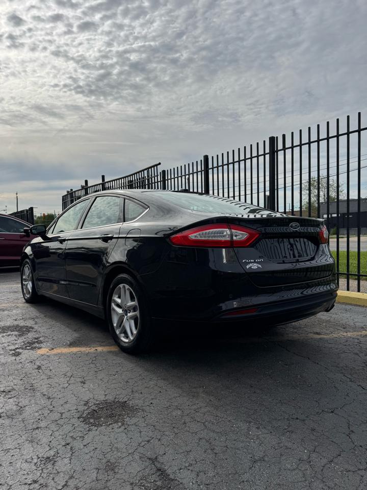 Ford Fusion SE 2013