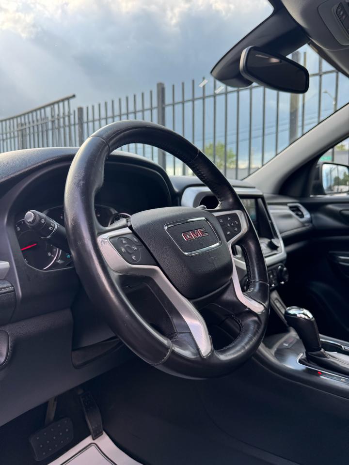 GMC Acadia SLT-2 AWD 2017