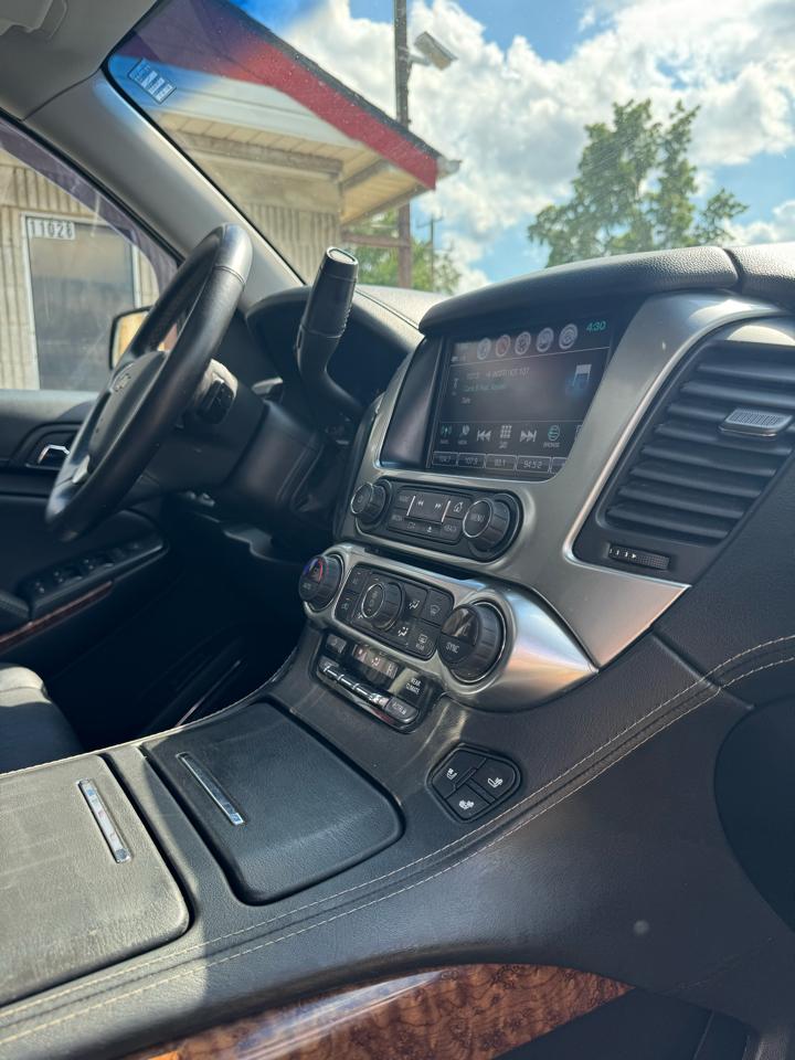 Chevrolet Suburban Premier 4WD 2017