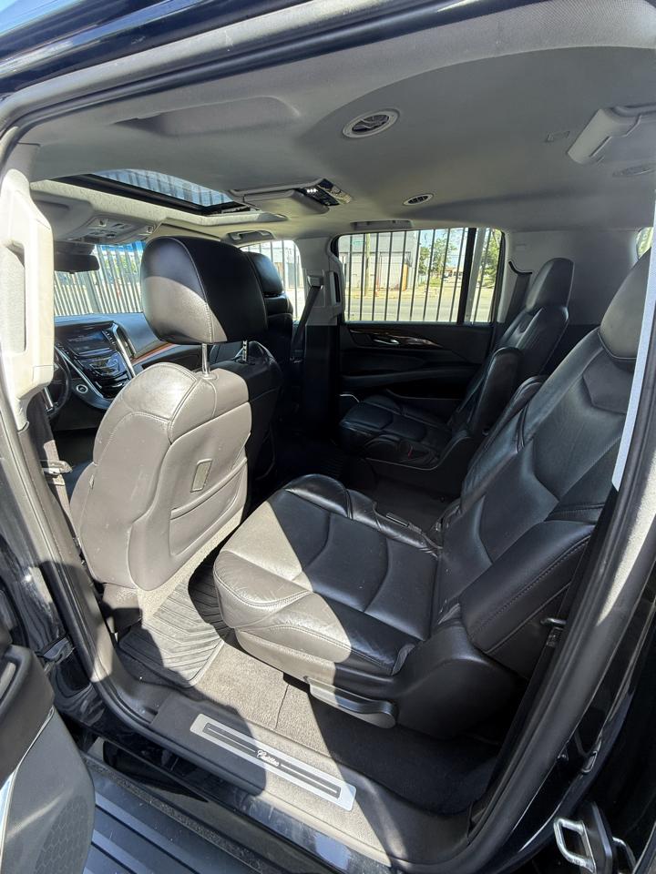 Cadillac Escalade ESV Premium 4WD 2018