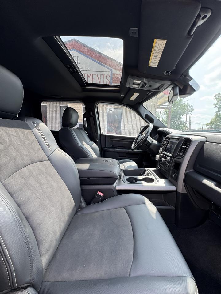 RAM 1500 Rebel Crew Cab SWB 4WD 2018