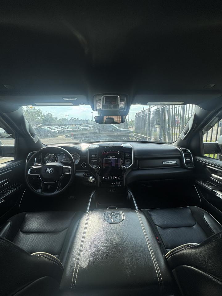 RAM 1500 Laramie Crew Cab SWB 2WD 2021
