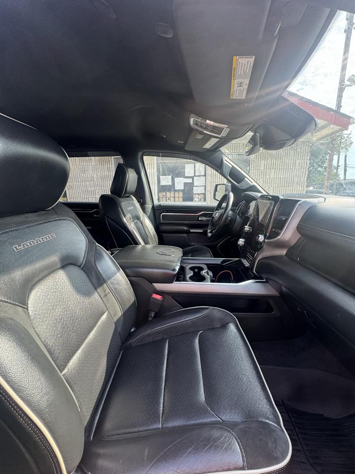 RAM 1500 Laramie Crew Cab SWB 2WD 2021