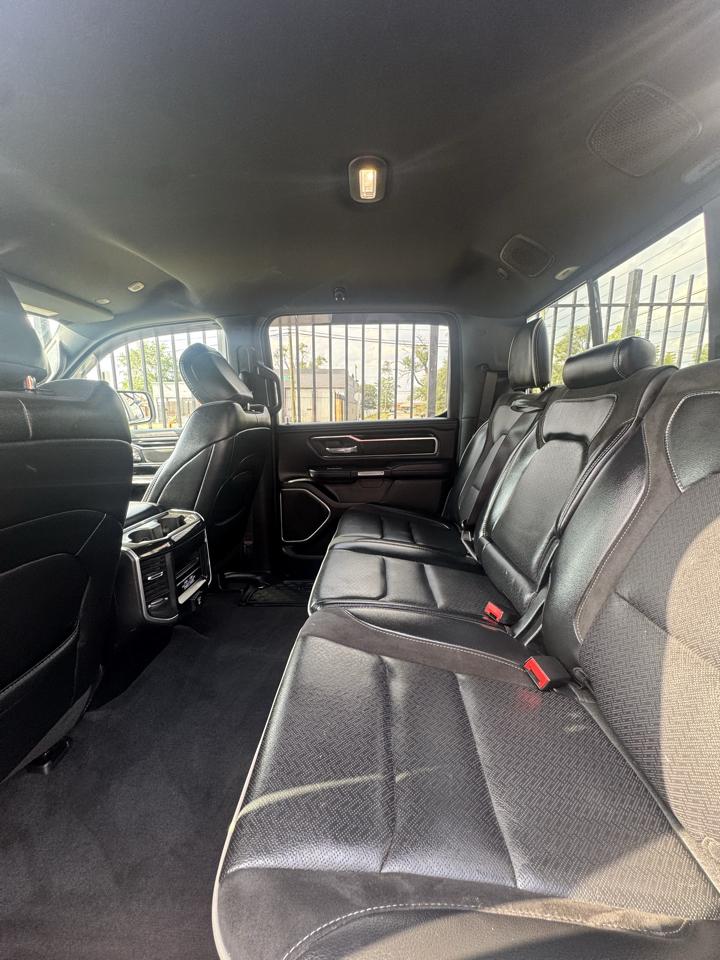 RAM 1500 Laramie Crew Cab SWB 2WD 2021