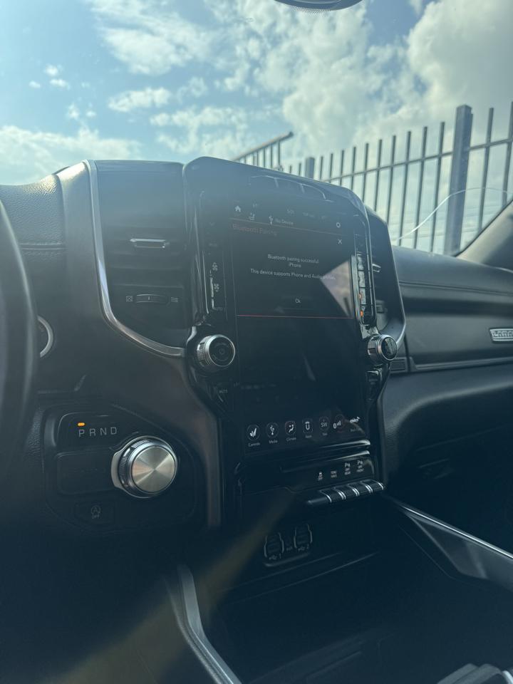 RAM 1500 Laramie Crew Cab SWB 2WD 2021
