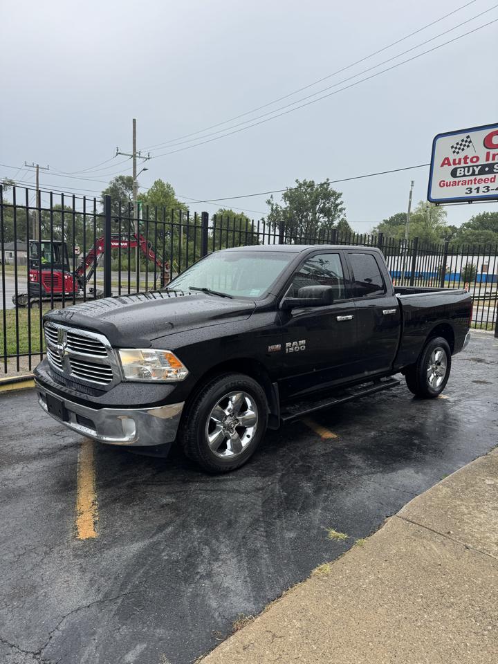 RAM 1500 SLT Quad Cab 4WD 2014