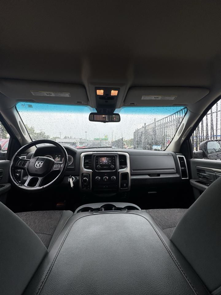 RAM 1500 SLT Quad Cab 4WD 2014