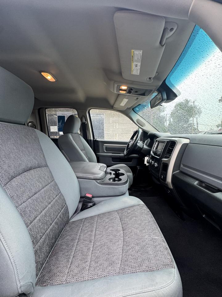 RAM 1500 SLT Quad Cab 4WD 2014