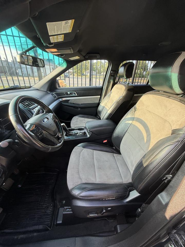 Ford Explorer XLT 4WD 2017