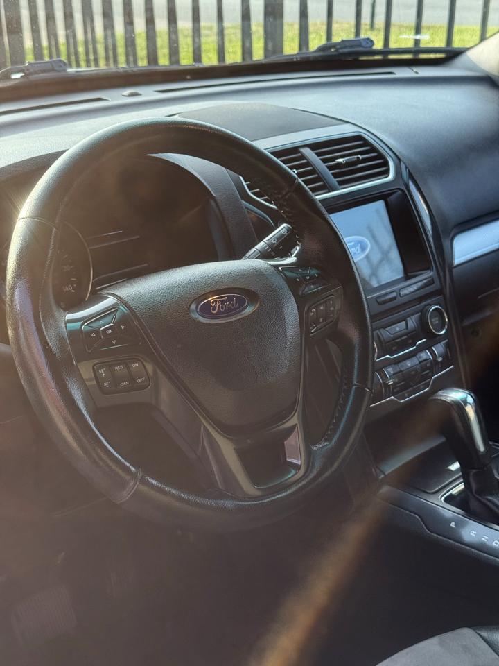 Ford Explorer XLT 4WD 2017