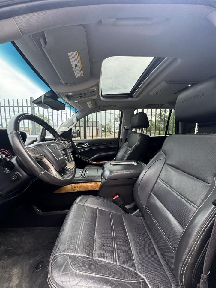 GMC Yukon Denali 4WD 2015