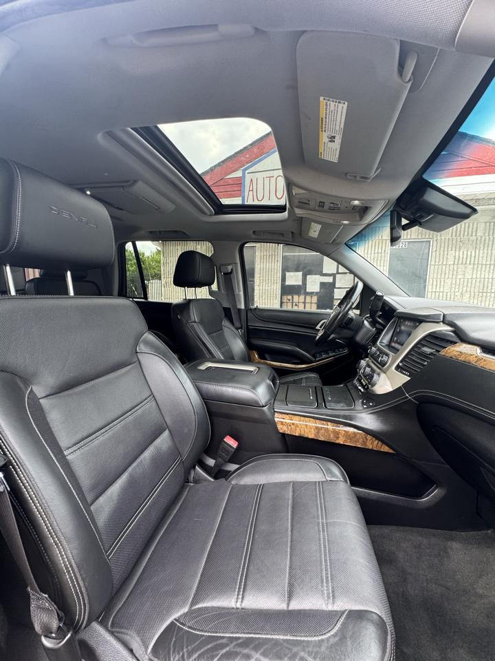 GMC Yukon Denali 4WD 2015