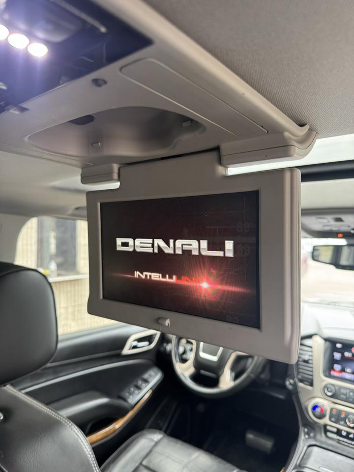 GMC Yukon Denali 4WD 2015