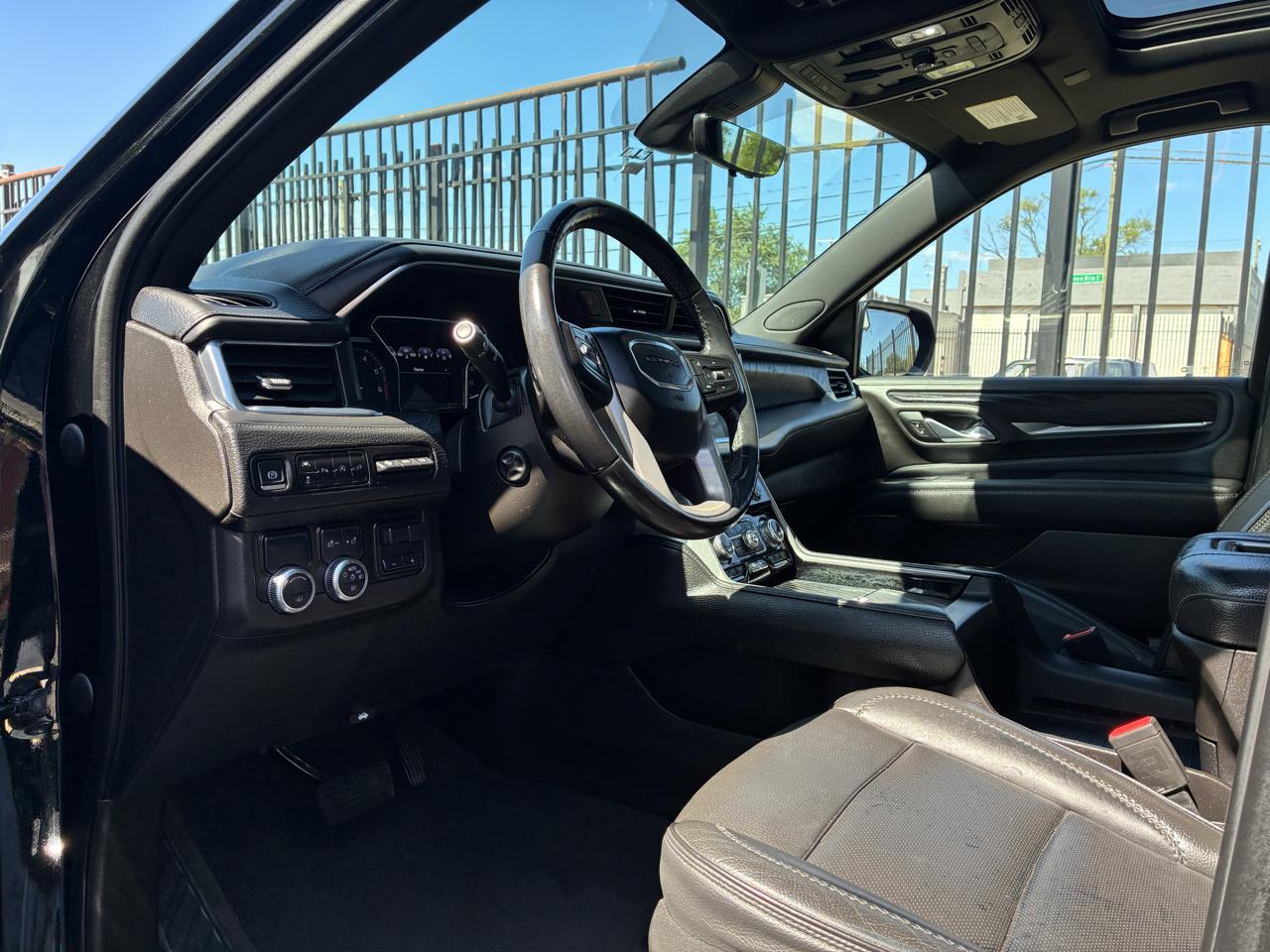 GMC Yukon XL Denali 2WD 2021
